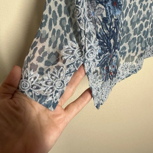 Johnny Was Biya Bluewell Chiffon Silk Embroidered Blouse BWomens Size M Boho Art - Picture 8 of 12